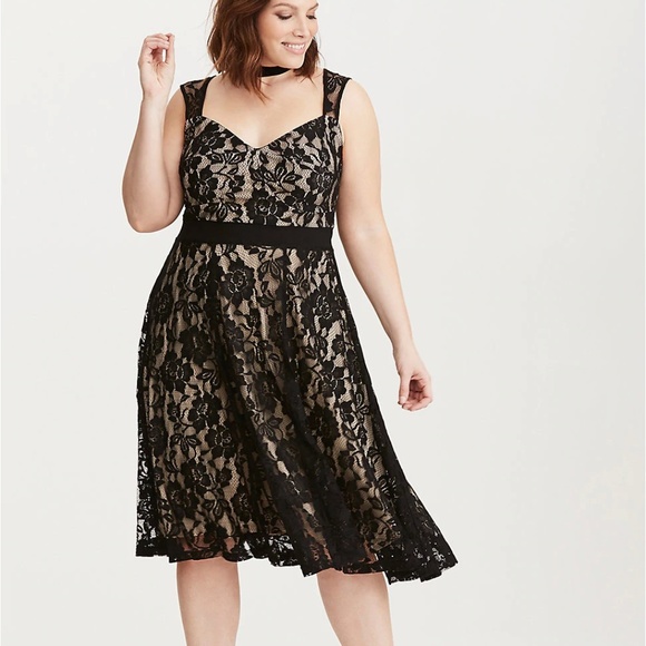 torrid Dresses & Skirts - Torrid Black Floral Lace Bustier Midi Dress 4 26